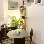 Cozy In The Center Apartman